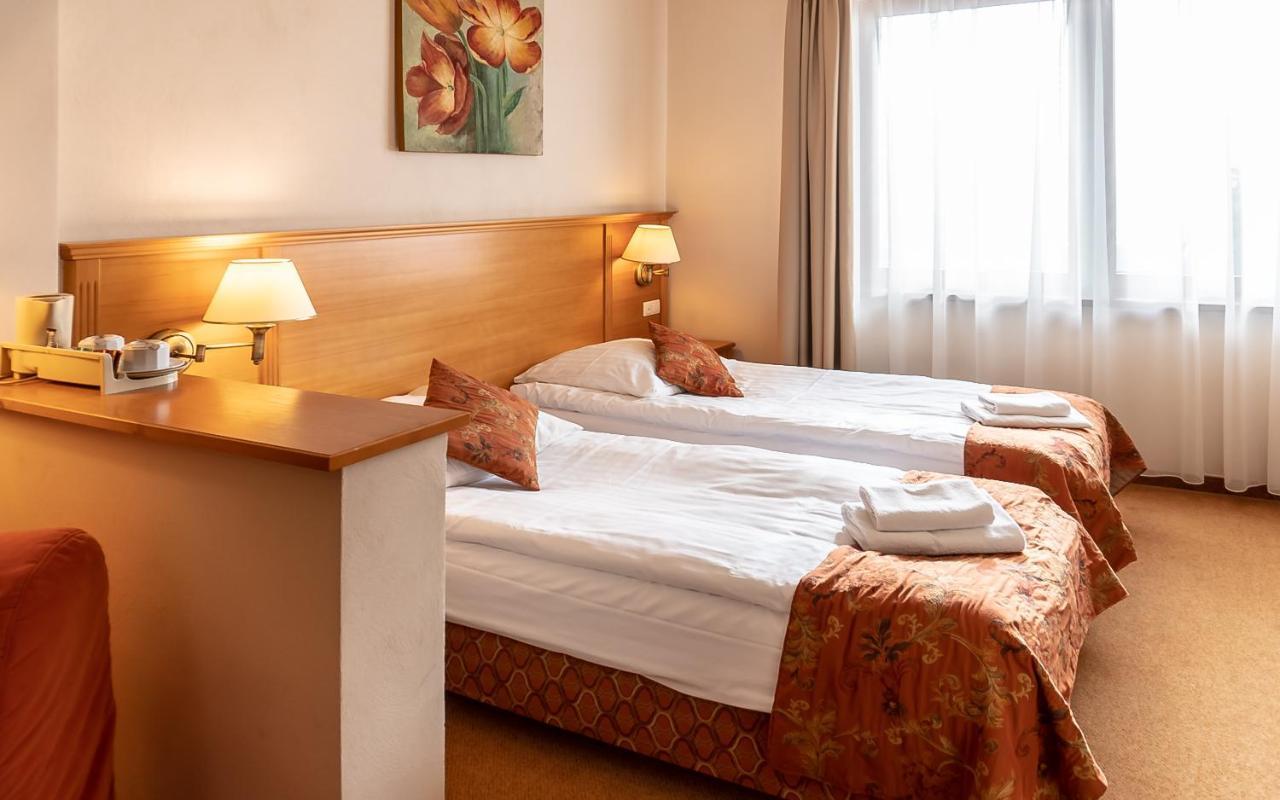 Eco Active Resort Pieniny Чорштин Екстер'єр фото